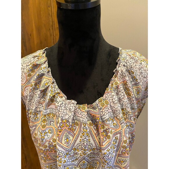 Lauren Conrad  Blouse Sz Large  Top Ruffled Neckline Sleeveless Spring Or Summer - Picture 2 of 10